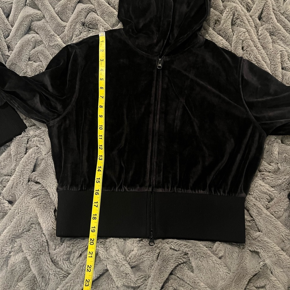 NWT Sweaty Betty Retake Velour Zip Through Jacket Black Size Small - Picture 14 of 15